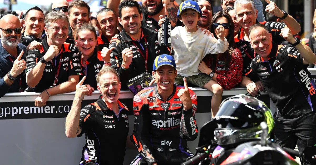 MotoGP 2024. GP di Catalogna. Che pole di Aleix Espargaro! Altro che ritiro, questo fa i record! Bene Pecco Bagnaia, 5a fila per Marc Marquez [RISULTATI]