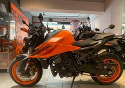 KTM 990 Duke (2024) usata