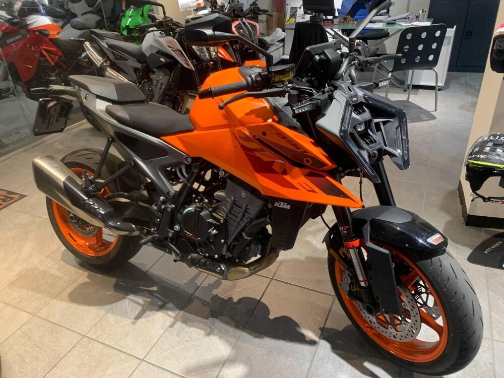 KTM 990 Duke (2024) (4)