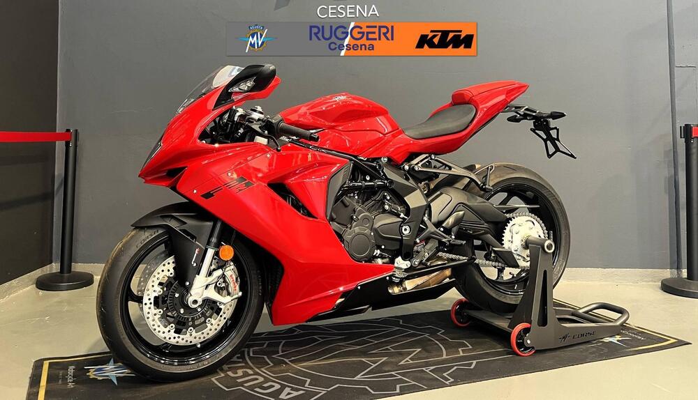 MV Agusta F3 800 R (2023 - 24) (2)