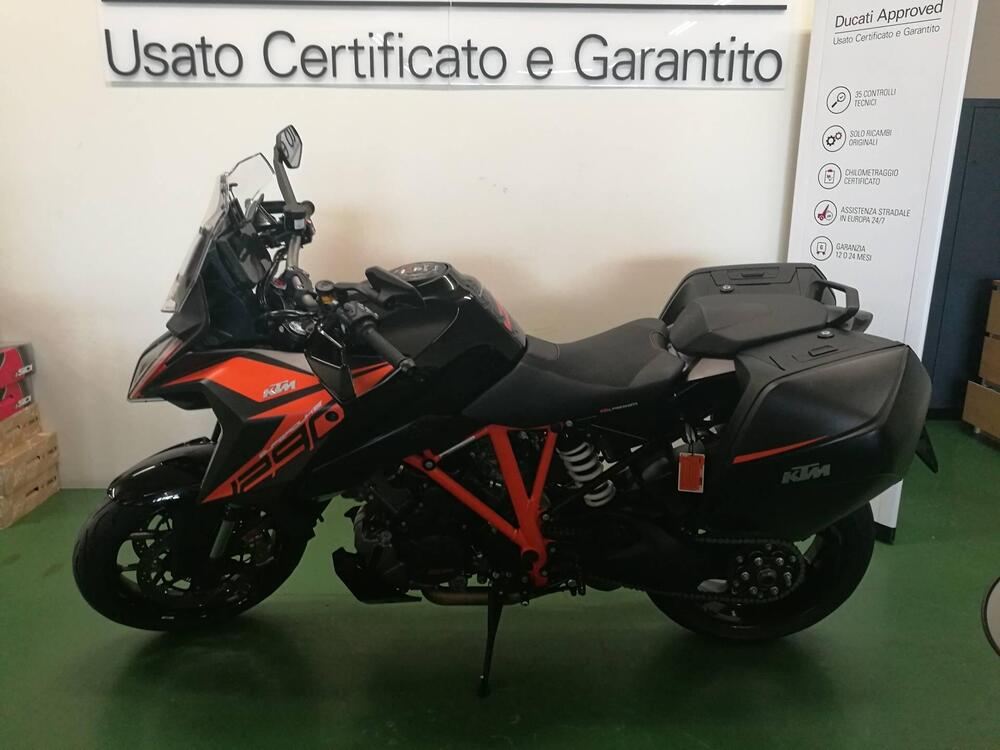 KTM 1290 Super Duke GT (2021) (3)