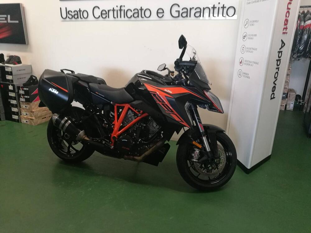 KTM 1290 Super Duke GT (2021)