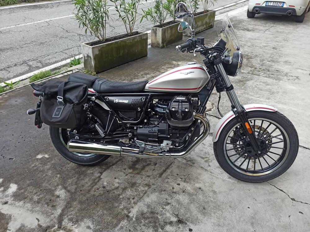 Moto Guzzi V9 Roamer (2016 - 18)