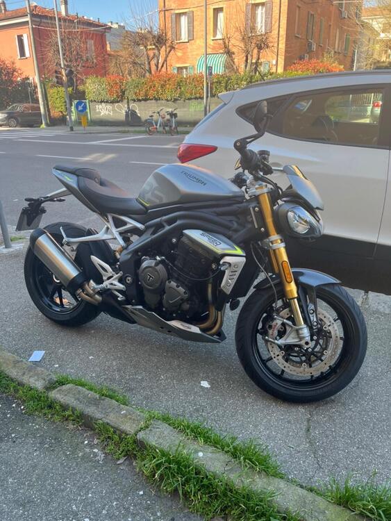 Triumph Speed Triple 1200 RS (2021 - 24) (4)