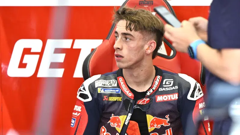 MotoGP 2024. GP di Catalogna. Pedro Acosta: "Ho sovraccaricato l'anteriore e l'ho pagata. Brad Binder? Non era cos&igrave; veloce"