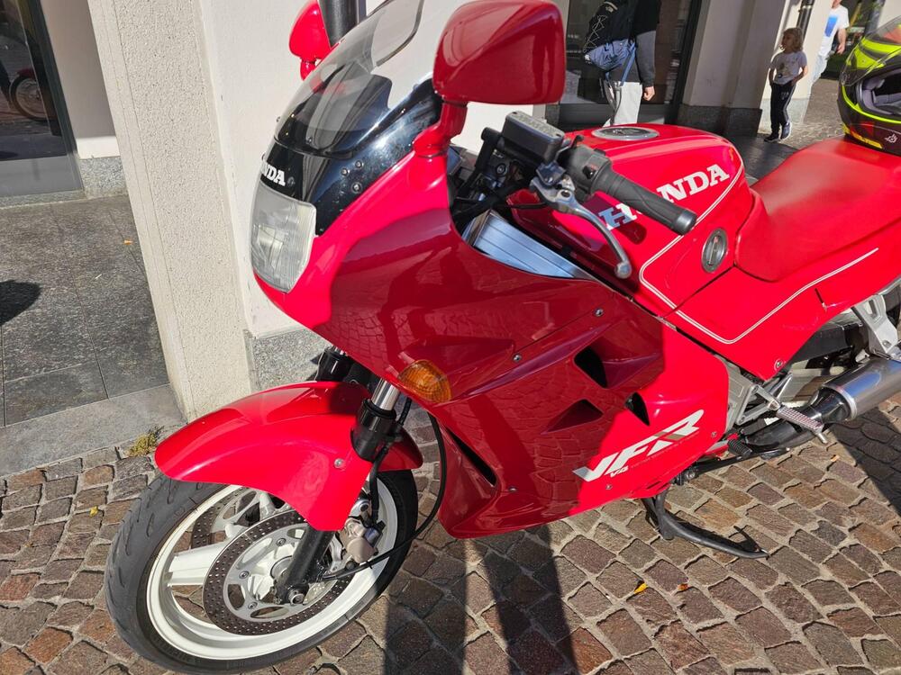 Honda VFR750 (5)