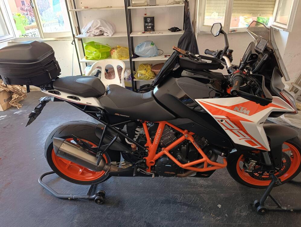 KTM 1290 Super Duke GT (2019 - 20) (2)