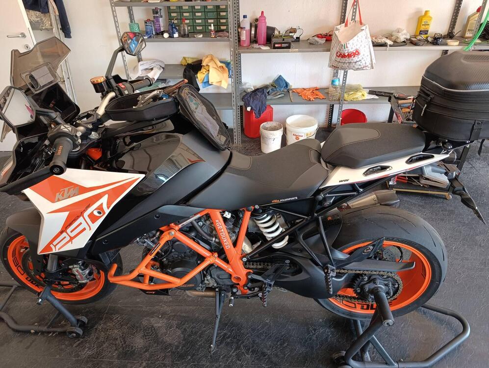 KTM 1290 Super Duke GT (2019 - 20) (3)