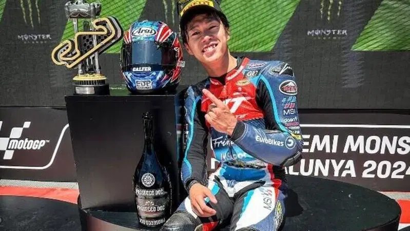 MotoGP 2024. GP di Catalogna. Moto2: vince Ai Ogura, doppietta MTHelmets 