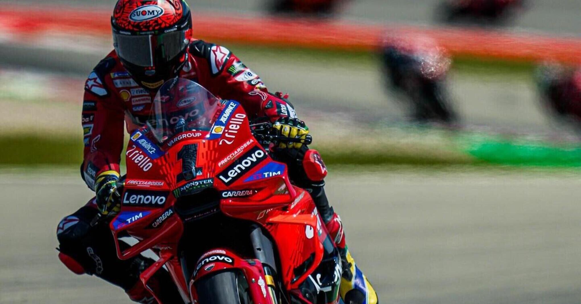 Motogp Gp Di Catalogna Gara Pecco Bagnaia Vince Dopo Aver Sorpassato Jorge Martin Alla