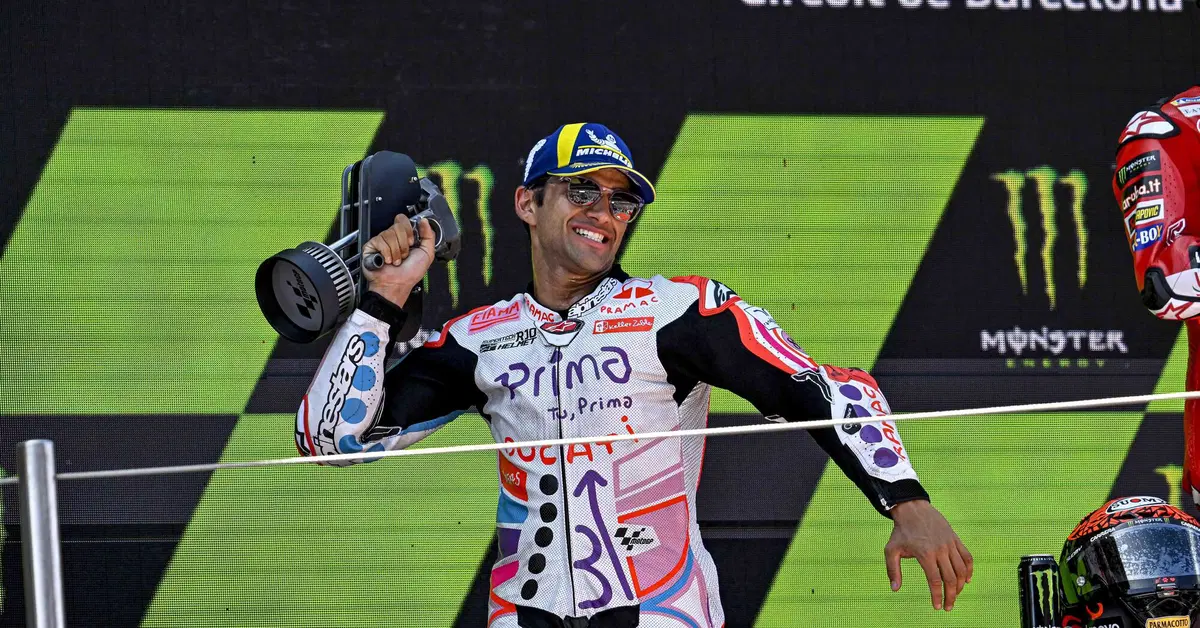 MotoGP 2024. GP di Catalogna. Jorge Martin: "Non mi aspettavo il sorpasso di Pecco Bagnaia. Oggi il secondo posto va bene"
