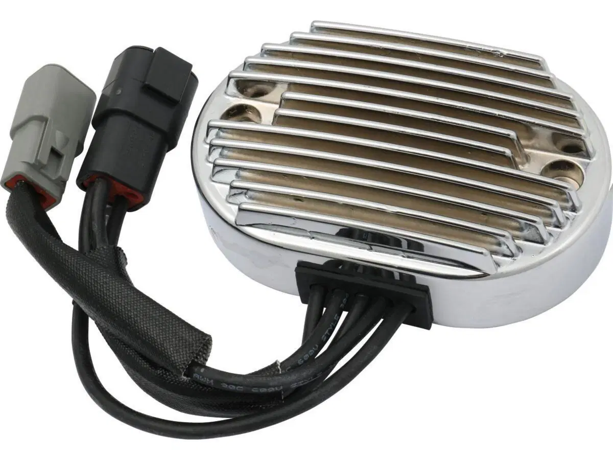 Regolatore di tensione cromato per Softail del 200 