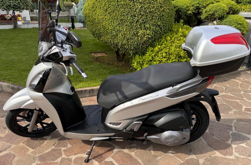 Kymco People 300i GT ABS (2010 - 17) (2)