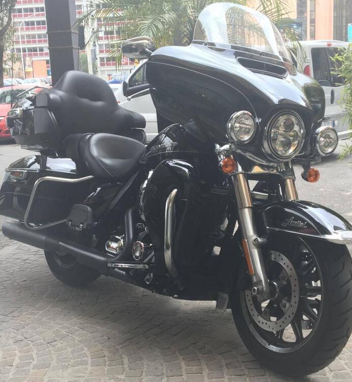 Harley-Davidson 1690 Electra Glide Ultra Classic (2014 - 16) - FLHTCU (3)