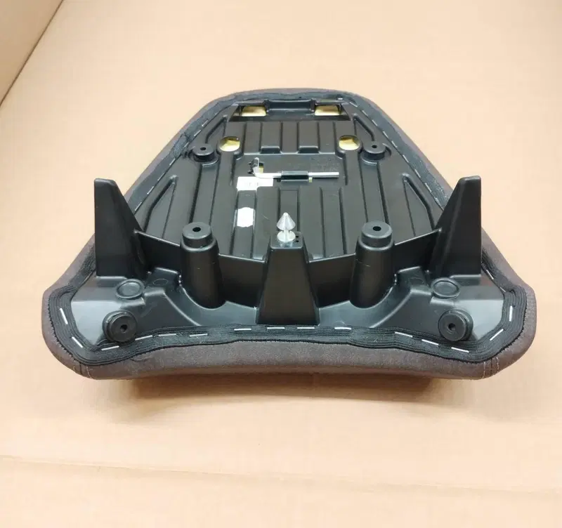 Sella Passeggero Moto Guzzi V100 Mandello S (7)