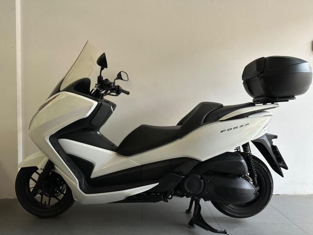 Honda Forza 300 ABS (2013 - 17) (2)