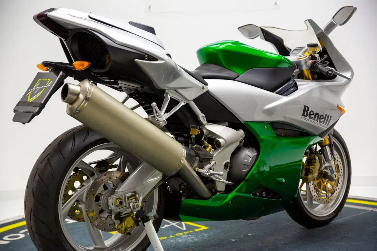 Benelli Tornado 900 Tre (2003 - 06) (4)