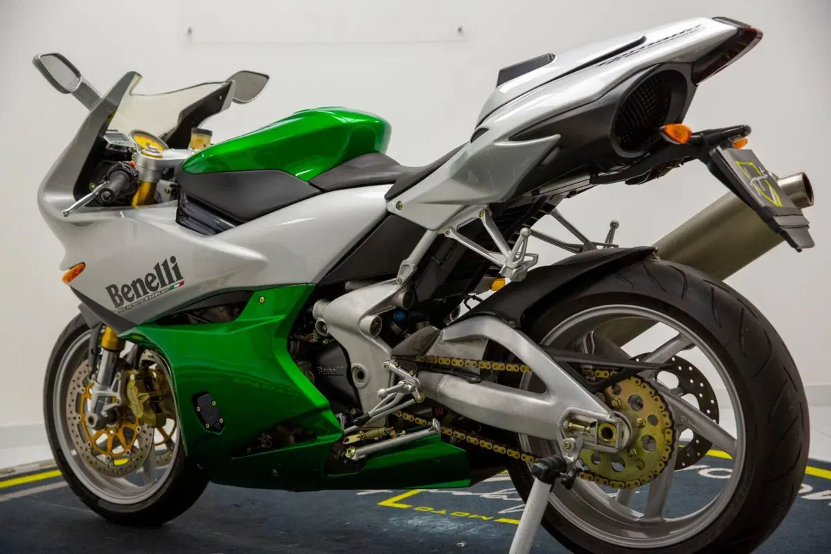 Benelli Tornado 900 Tre (2003 - 06) (5)