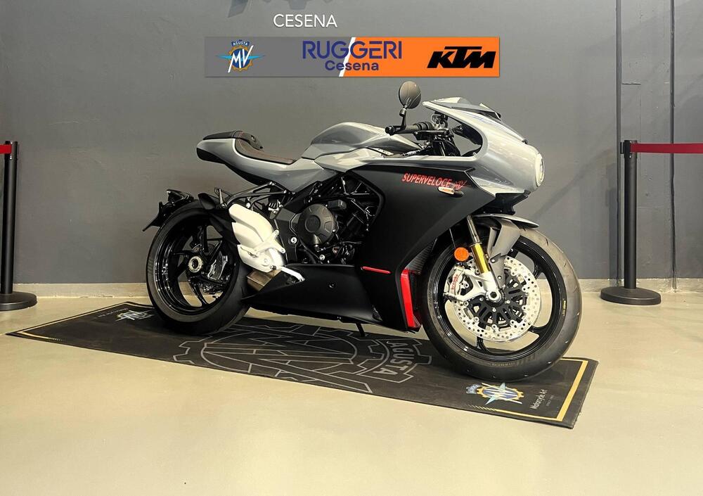 MV Agusta Superveloce 800 (2021 - 24) (3)