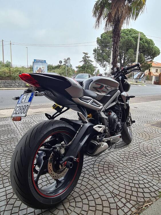 Triumph Street Triple RS (2020 - 22) (2)