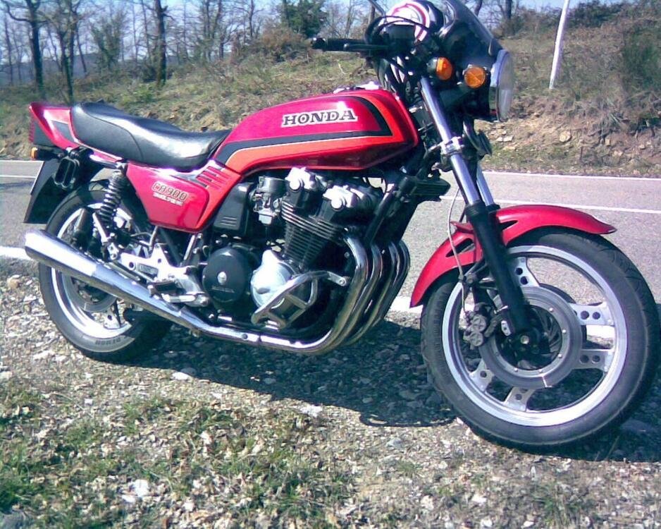 Honda CB900F BOLDOR (2)