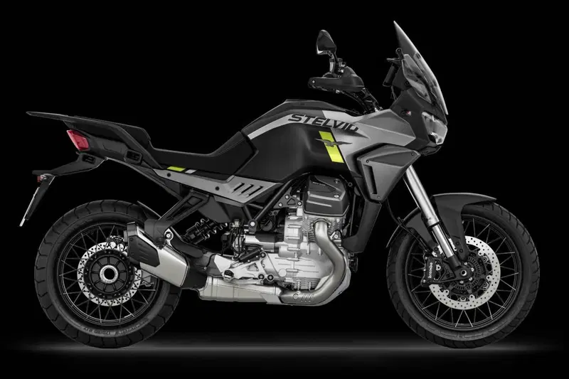 Moto Guzzi Stelvio (2024 - 26)