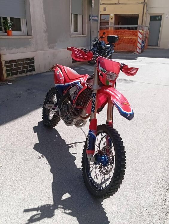 Honda CRF 250 R (2018) (5)