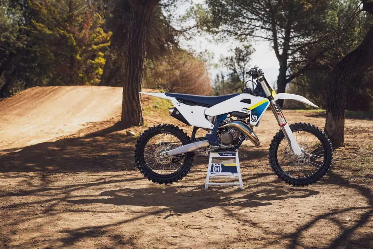 TEST Husqvarna cross 2T MY2025. Che goduria la 300! [GALLERY] (5)