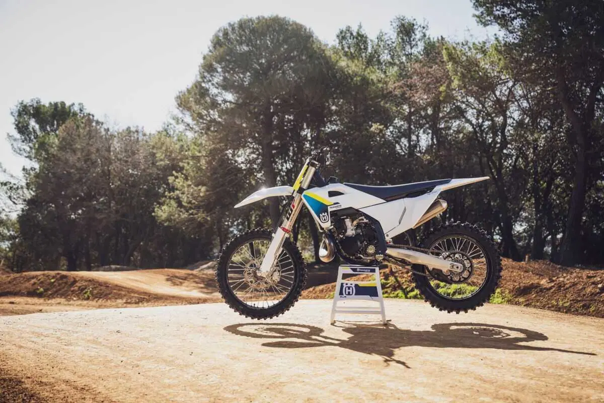 TEST Husqvarna cross 2T MY2025. Che goduria la 300! [GALLERY] (6)