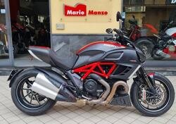Ducati Diavel 1200 Carbon (2010 - 13) usata