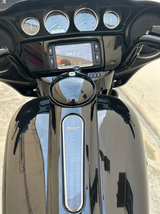 Harley-Davidson 107 Street Glide Special (2017 - 19) - FLHXS (5)