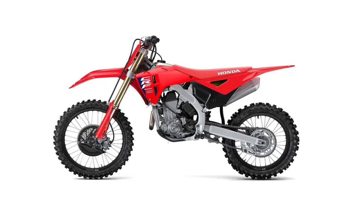 Honda Cross 2025: aggiornamenti per 250 e 450, prestazioni al top di categoria [GALLERY]