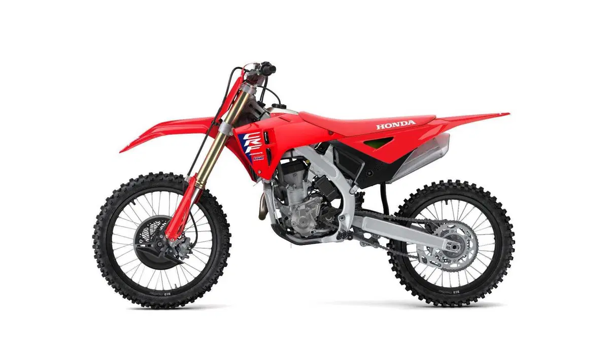 Honda Cross 2025: aggiornamenti per 250 e 450, prestazioni al top di categoria [GALLERY] (4)
