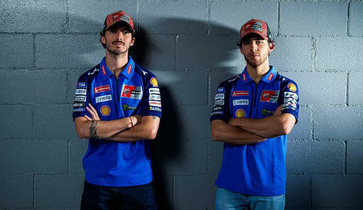 Ducati in maglia - e livrea! - azzurra al GP del Mugello!