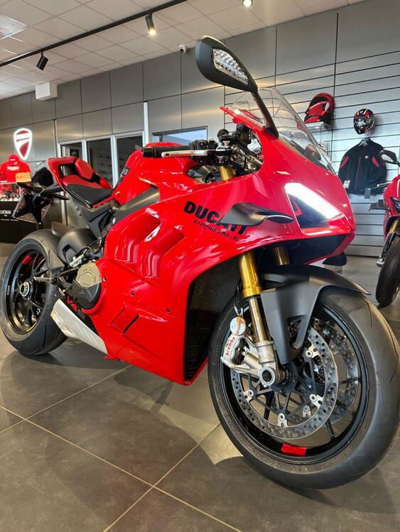 Ducati Panigale V4 S (2022 - 24) (3)