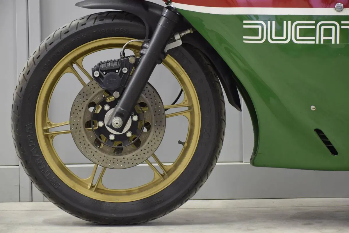 Ducati MHR 900 (7)
