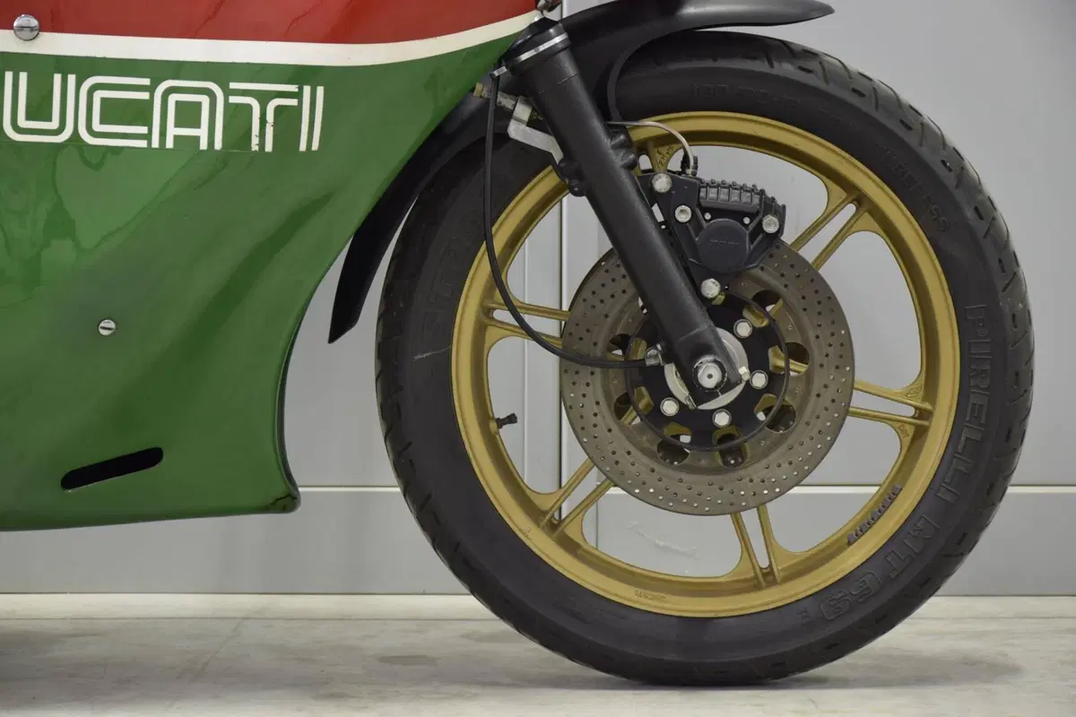 Ducati MHR 900 (12)