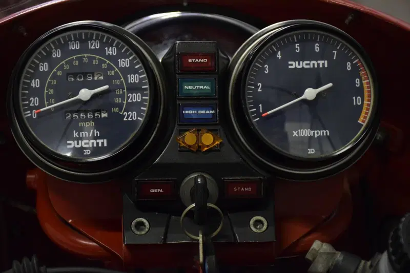 Ducati MHR 900 (15)