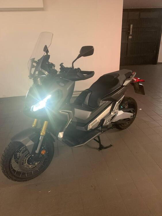 Honda X-ADV 750 (2017) (2)