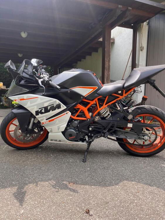 KTM RC 390 ABS (2015 - 16) (2)