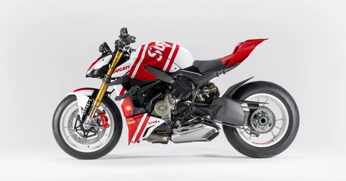 Ducati e Supreme insieme: ecco la Streetfighter V4 da collezione by Drudi Performance