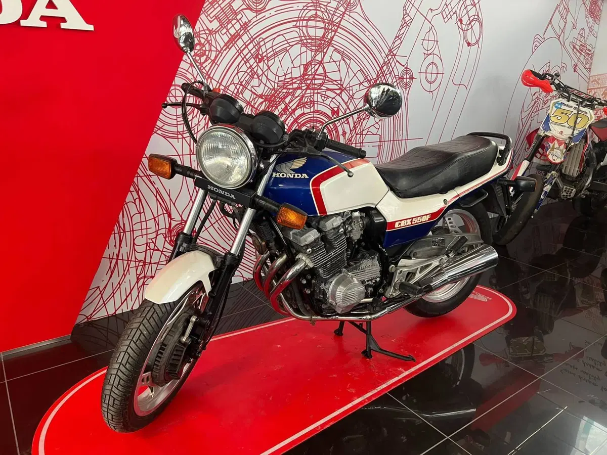 Honda CBX 550 F (3)