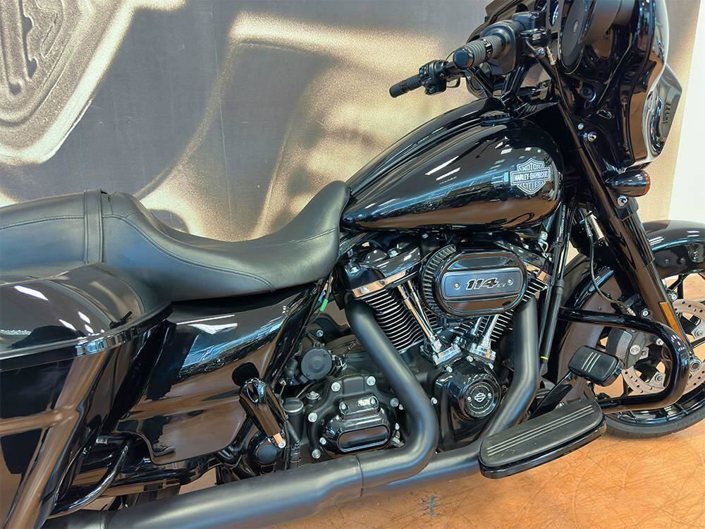 Harley-Davidson 114 Street Glide Special (2019 - 20) - FLHXS (4)