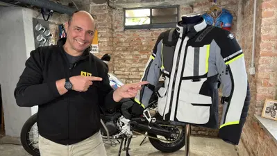 Recensito: Clover Savana 4WP, la giacca 3 strati che piace e convince [VIDEO]