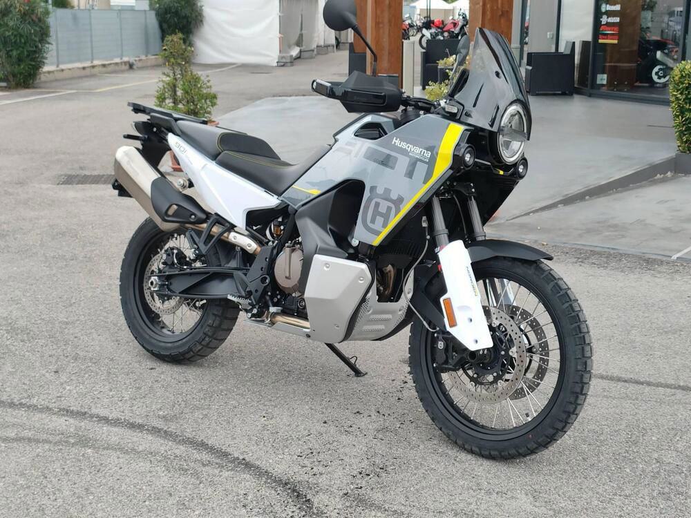 Husqvarna Norden 901 (2022 - 24) (2)