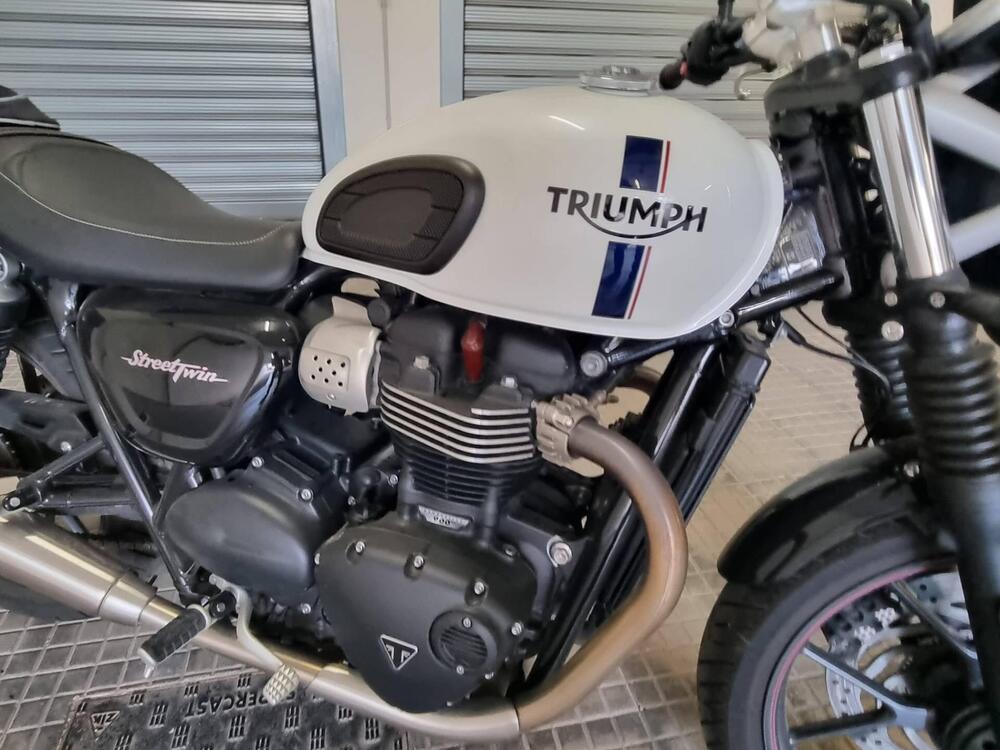 Triumph Street Twin 900 (2017 - 18) (2)