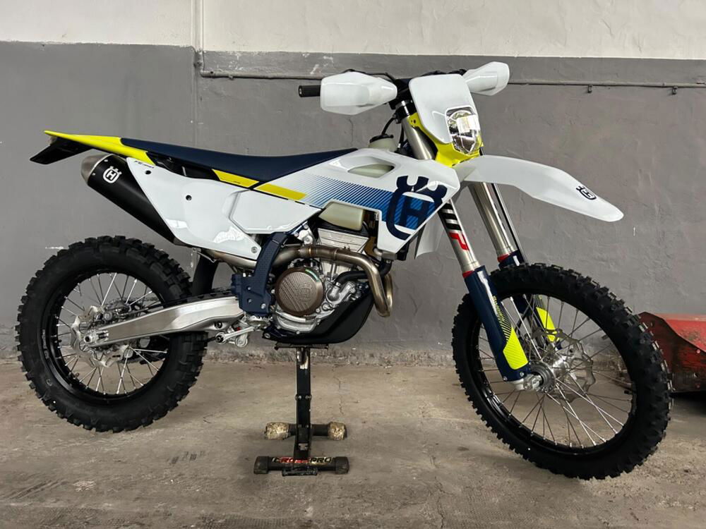 Husqvarna FE 350 (2024) (2)