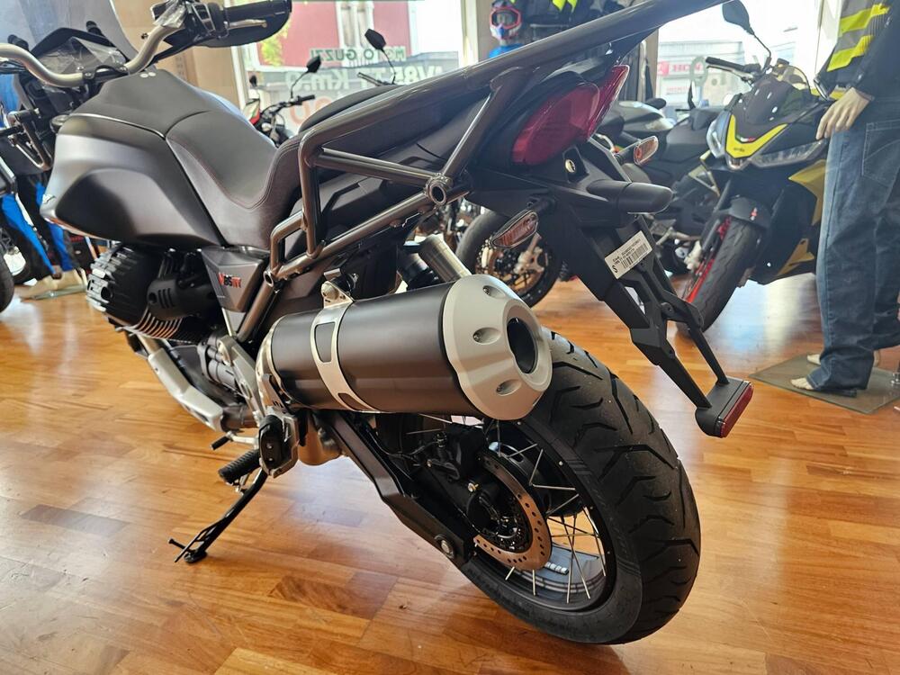 Moto Guzzi V85 TT (2021 - 23) (3)