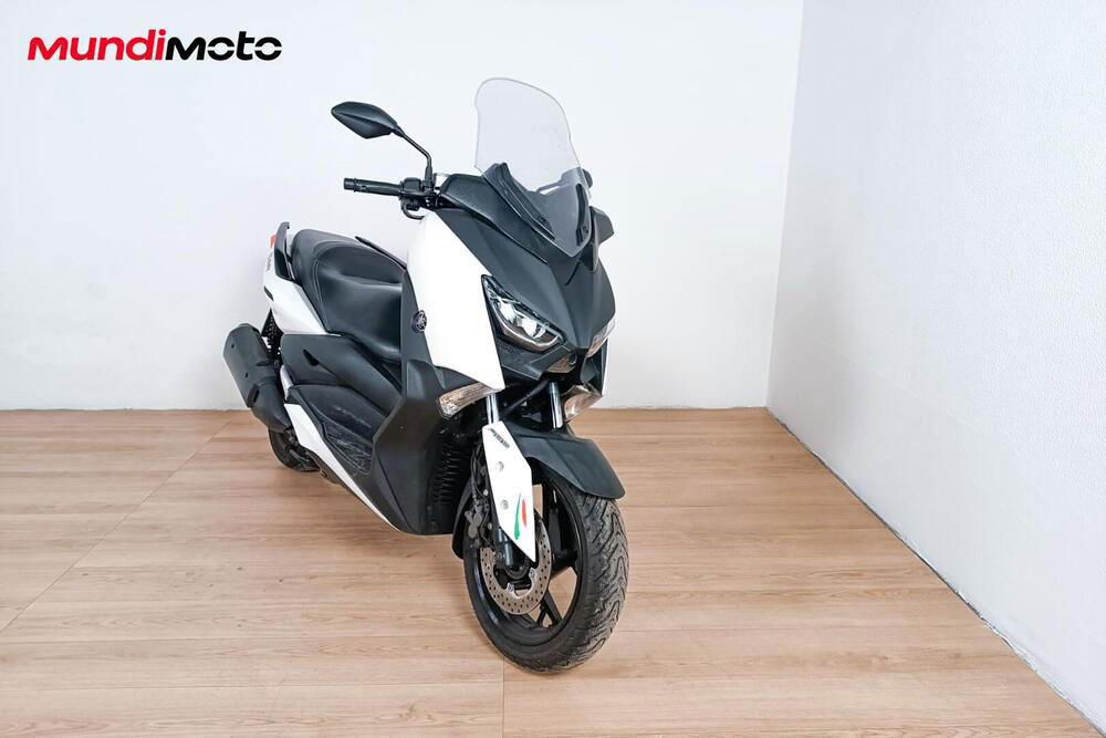 Yamaha X-Max 300 Tech Max (2020) (2)