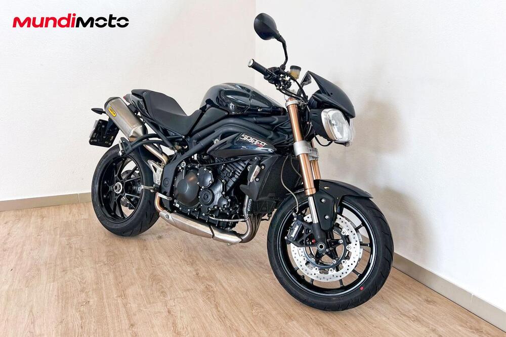 Triumph Speed Triple 1050 (2005 - 11) (2)